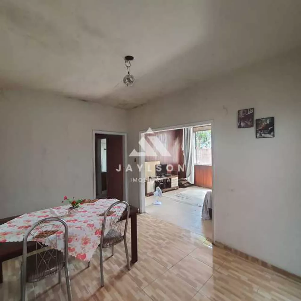 Casa à venda com 3 quartos, 105m² - Foto 2