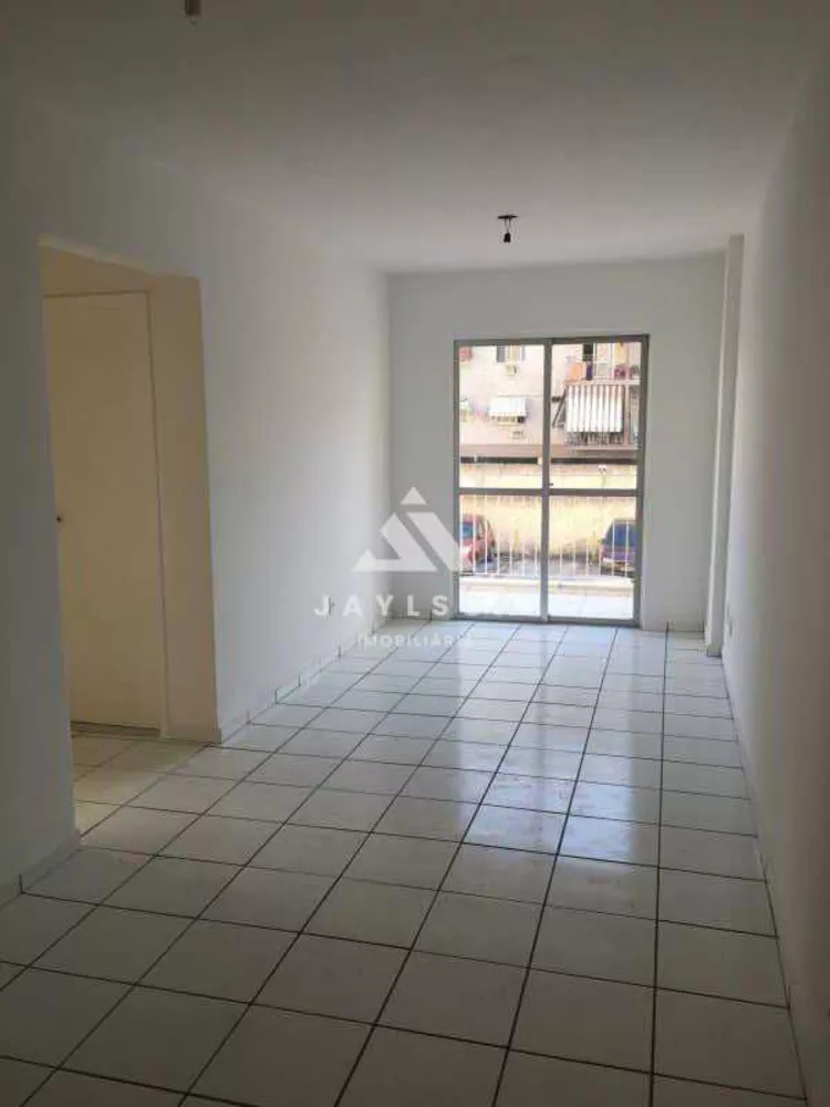 Apartamento à venda com 2 quartos, 61m² - Foto 1