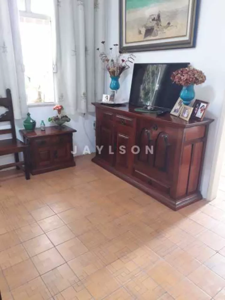 Casa de Vila à venda com 4 quartos, 105m² - Foto 2