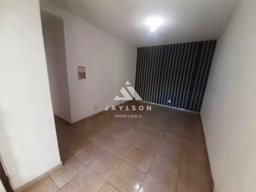 Apartamento à venda com 2 quartos, 63m² - Foto 1