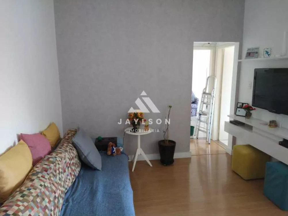 Apartamento à venda com 2 quartos, 60m² - Foto 2