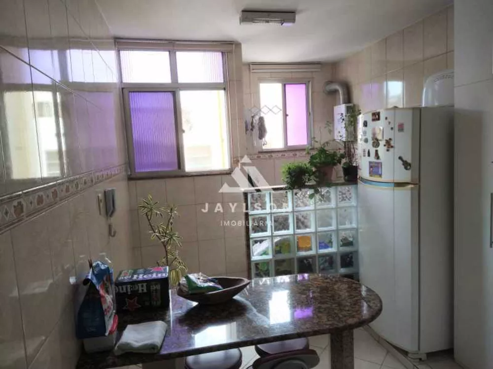 Apartamento à venda com 2 quartos, 60m² - Foto 17