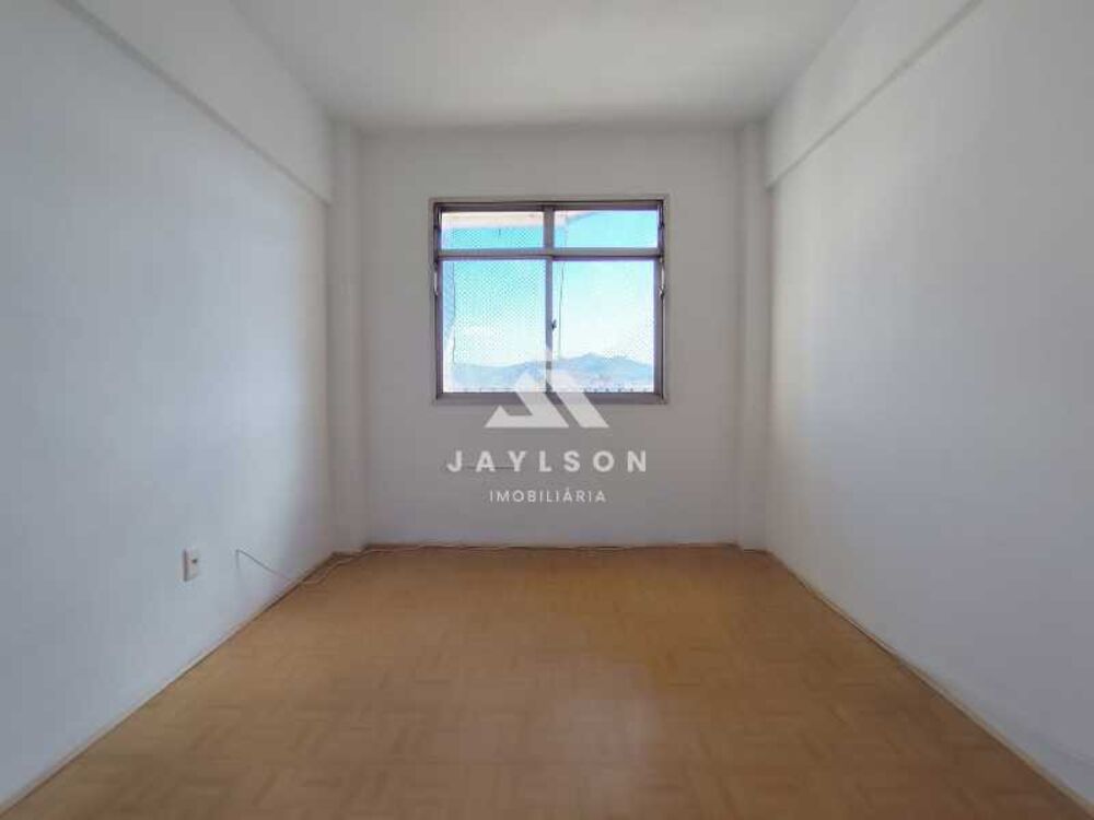Apartamento à venda com 2 quartos, 65m² - Foto 9