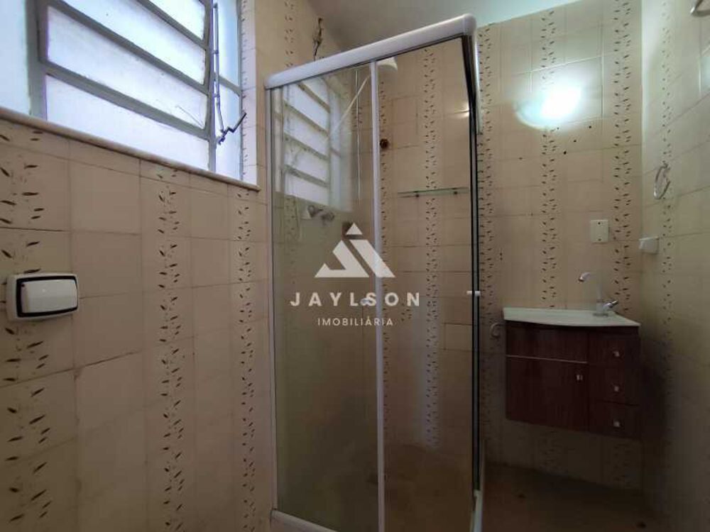 Apartamento à venda com 2 quartos, 65m² - Foto 13