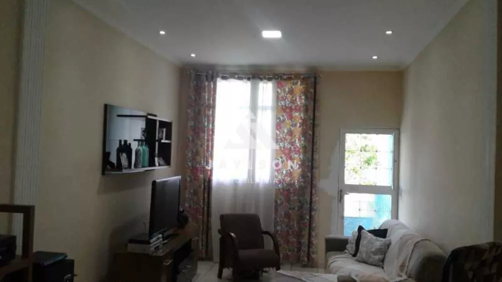 Casa de Vila à venda com 2 quartos, 90m² - Foto 3