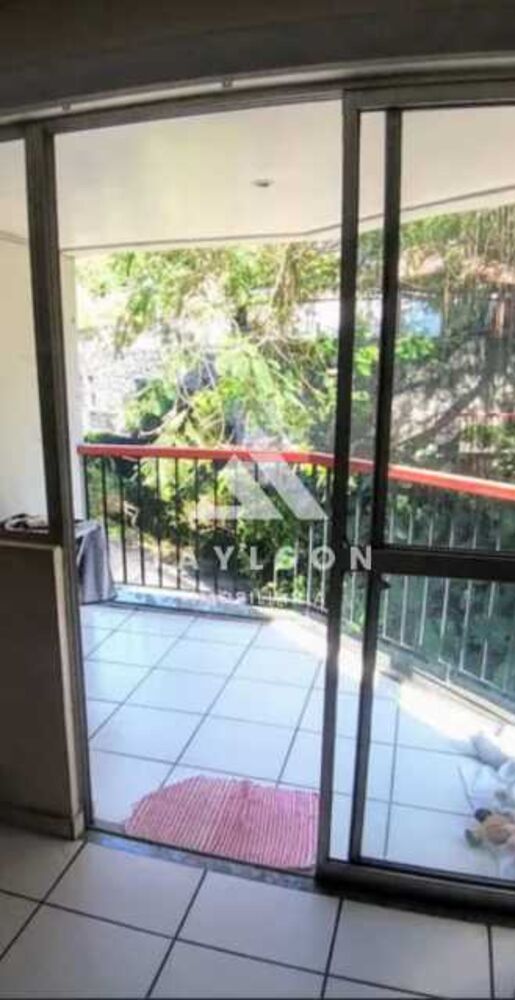 Apartamento à venda com 2 quartos, 69m² - Foto 1