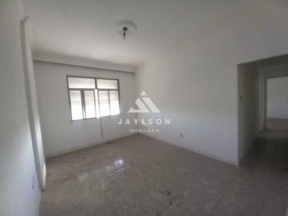 Apartamento à venda com 3 quartos, 95m² - Foto 4