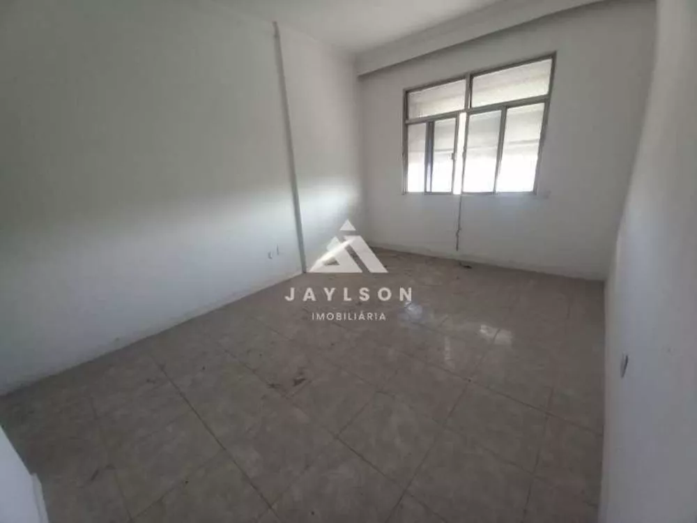 Apartamento à venda com 3 quartos, 95m² - Foto 1