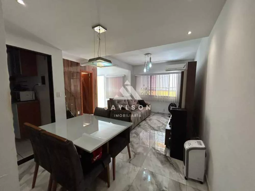 Casa de Vila à venda com 3 quartos, 100m² - Foto 4