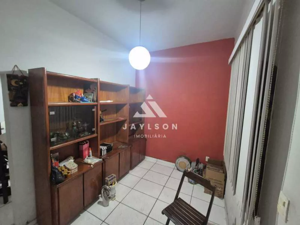 Casa de Condomínio à venda com 3 quartos, 215m² - Foto 5