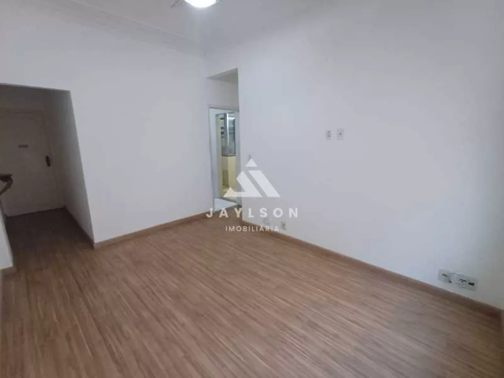 Apartamento à venda com 2 quartos, 73m² - Foto 2