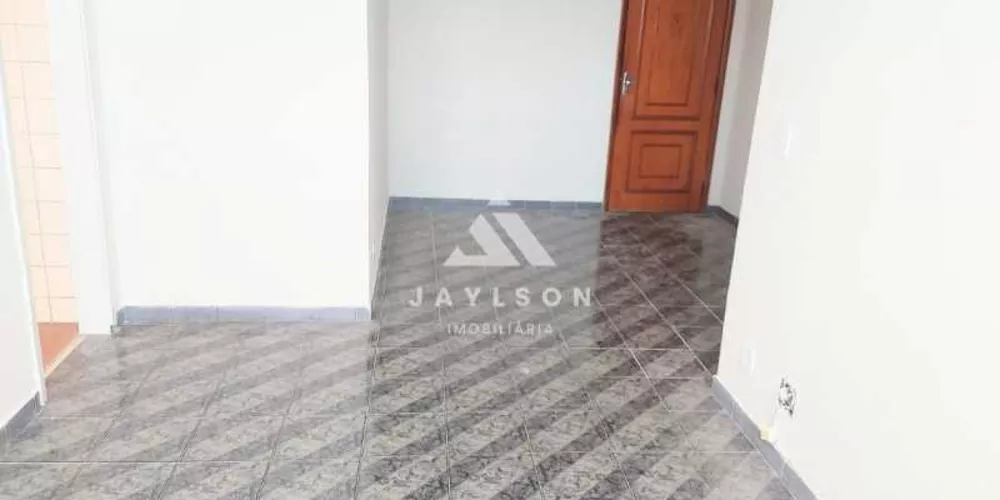 Apartamento à venda com 2 quartos, 60m² - Foto 2