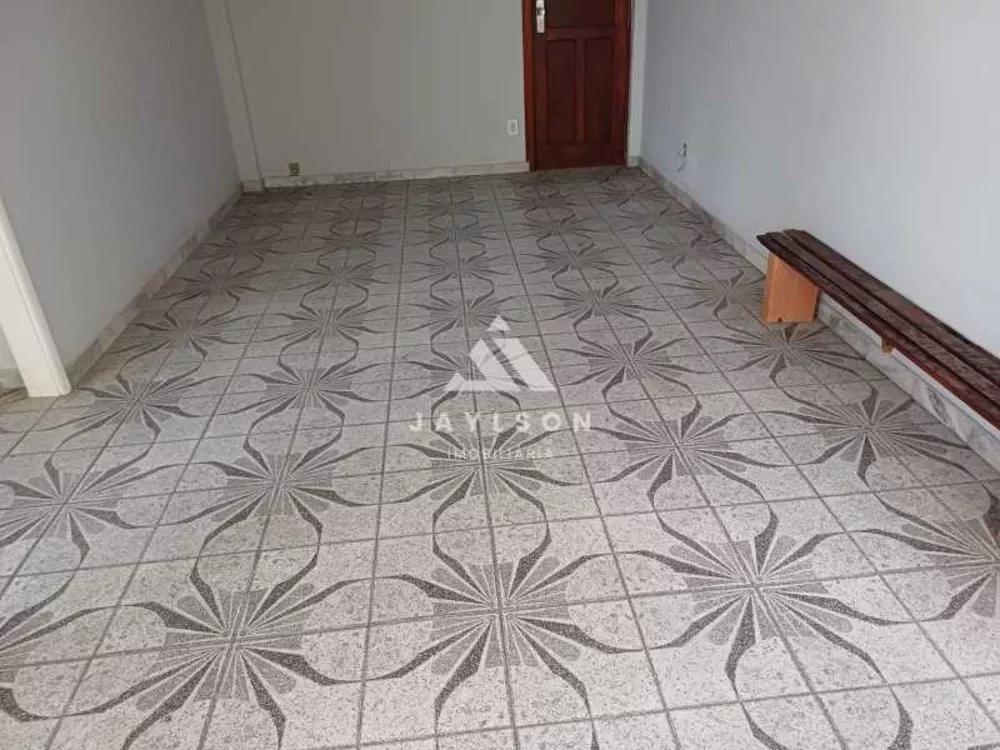 Apartamento à venda com 2 quartos, 70m² - Foto 3