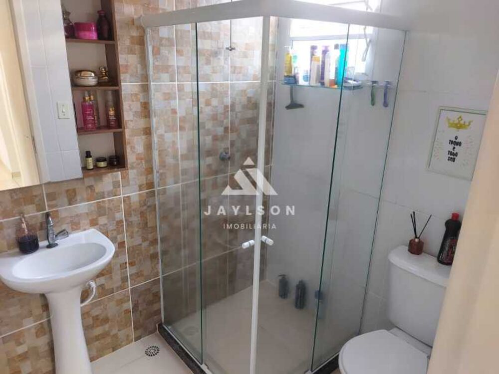 Apartamento à venda com 2 quartos, 64m² - Foto 4