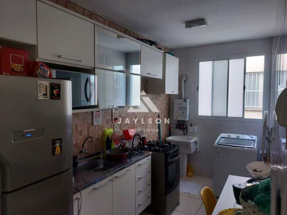 Apartamento à venda com 2 quartos, 64m² - Foto 3