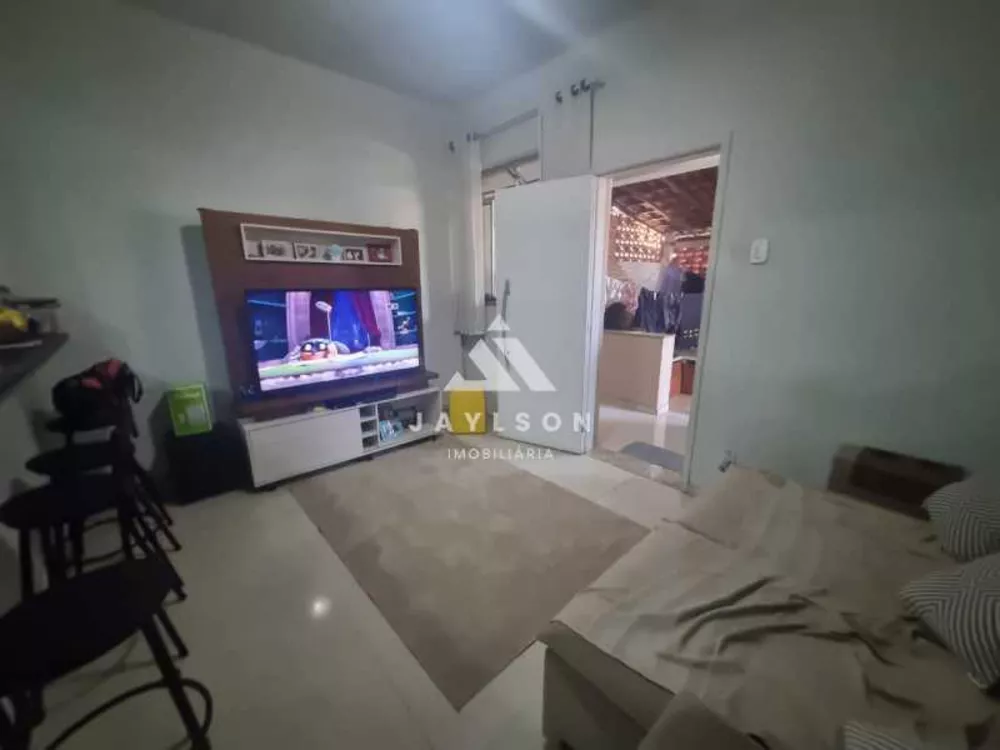 Apartamento à venda com 2 quartos, 66m² - Foto 8