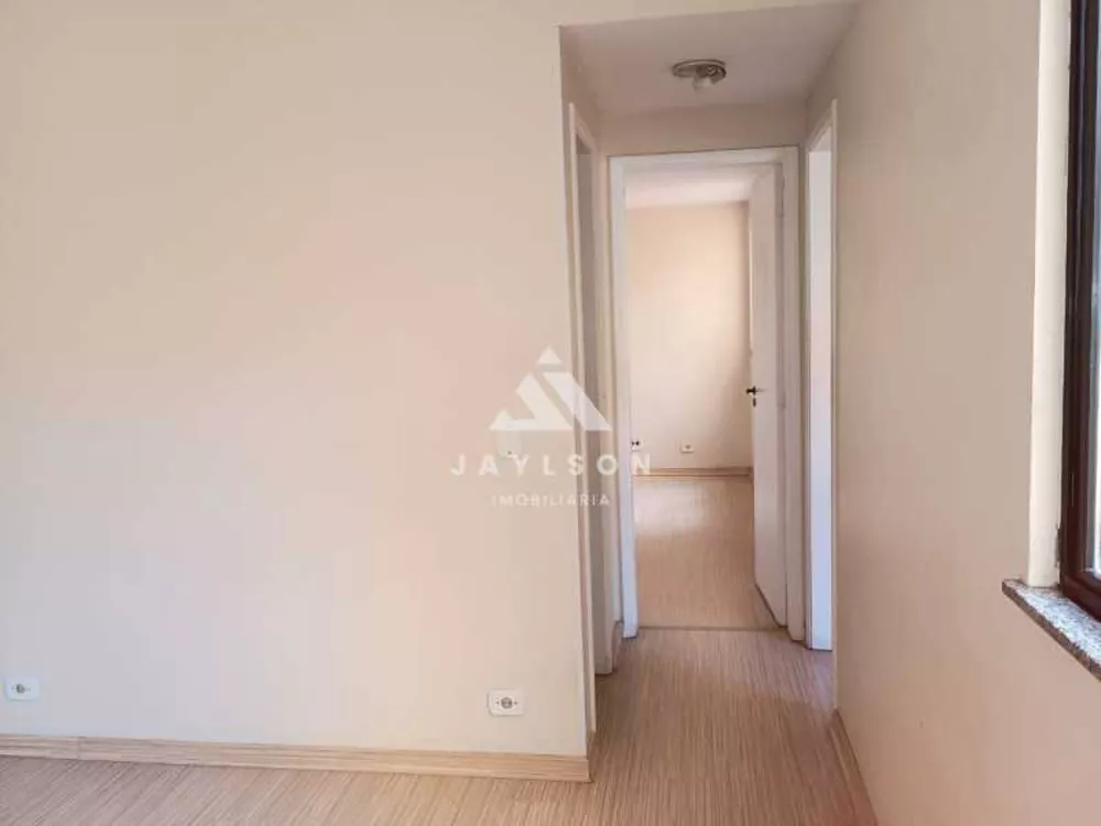 Apartamento à venda com 2 quartos, 65m² - Foto 2