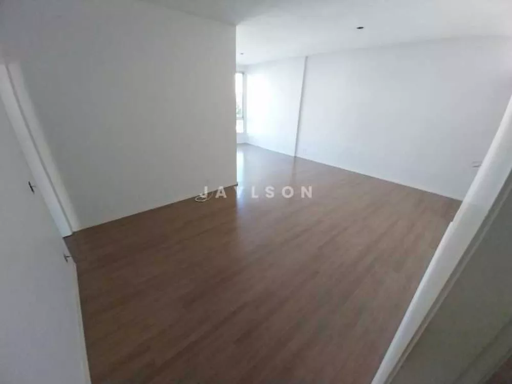 Apartamento à venda com 3 quartos, 126m² - Foto 3