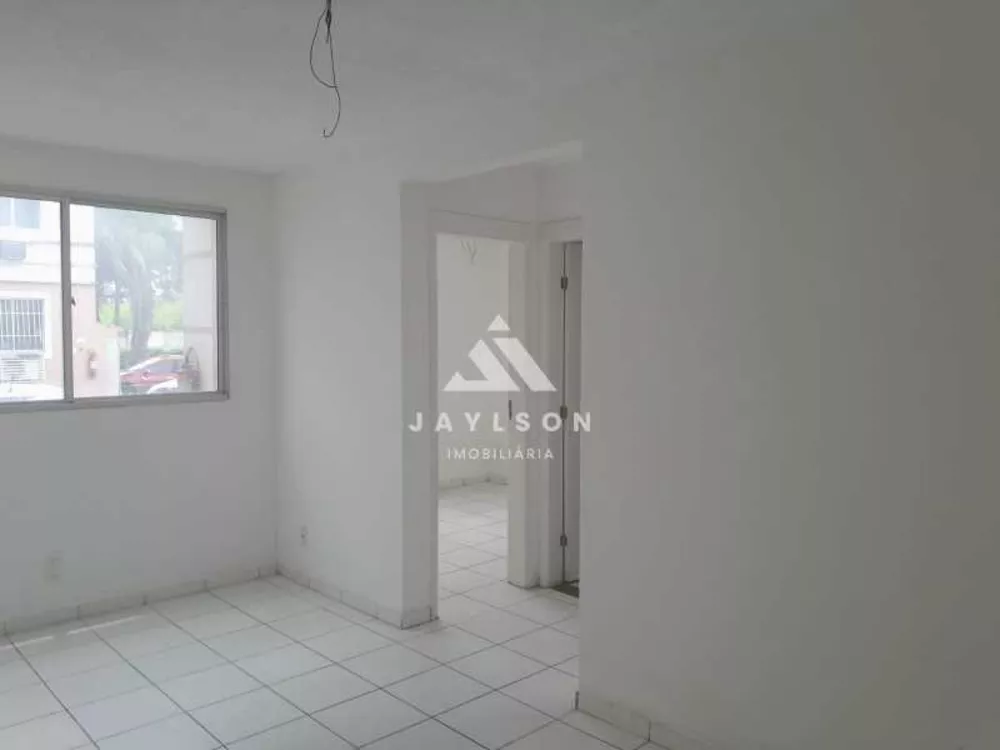 Apartamento à venda com 2 quartos, 45m² - Foto 4