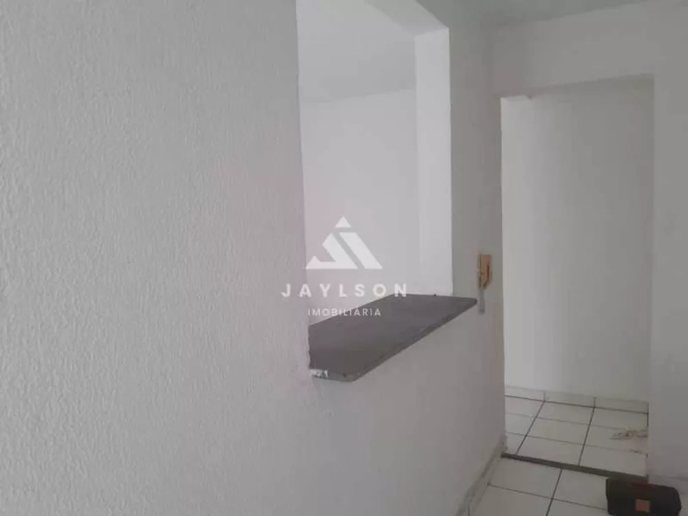 Apartamento à venda com 2 quartos, 45m² - Foto 3