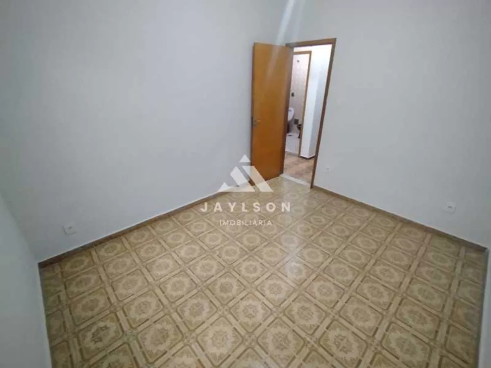 Apartamento à venda com 3 quartos, 243m² - Foto 12