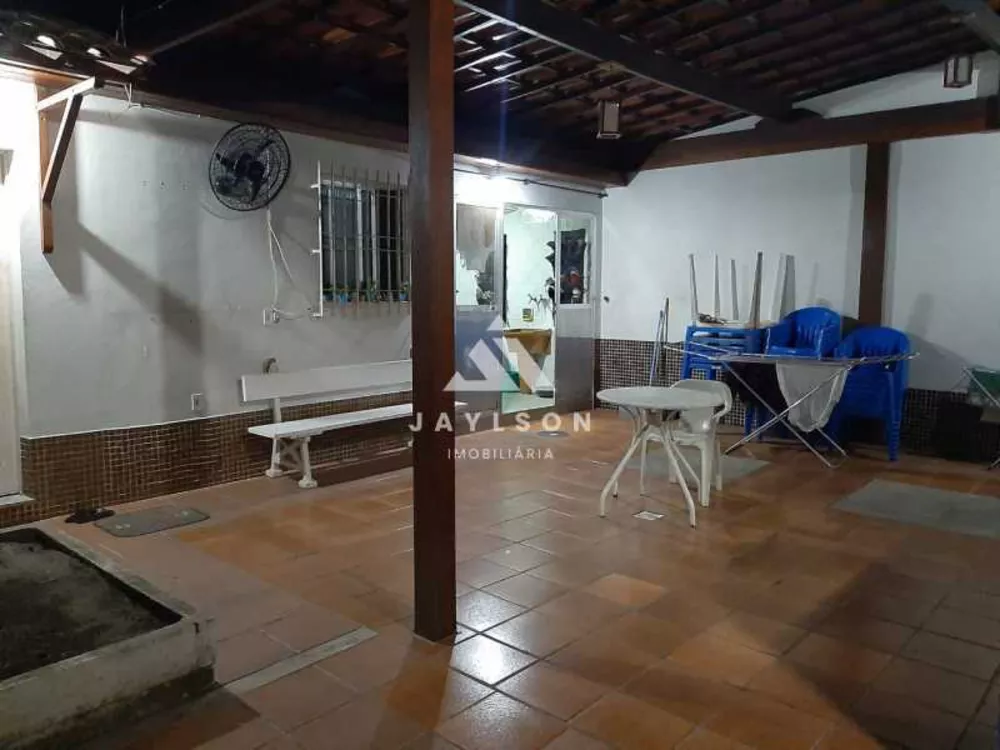 Casa à venda com 3 quartos, 107m² - Foto 2