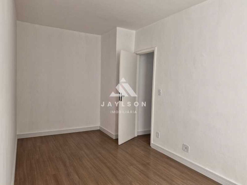 Apartamento à venda com 2 quartos, 65m² - Foto 6