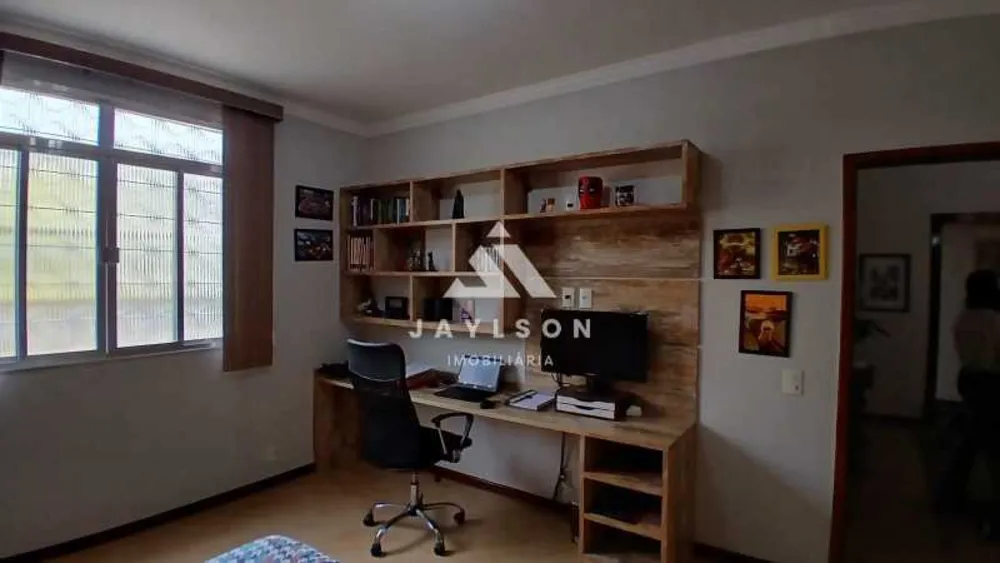 Casa, 4 quartos, 238 m² - Foto 2