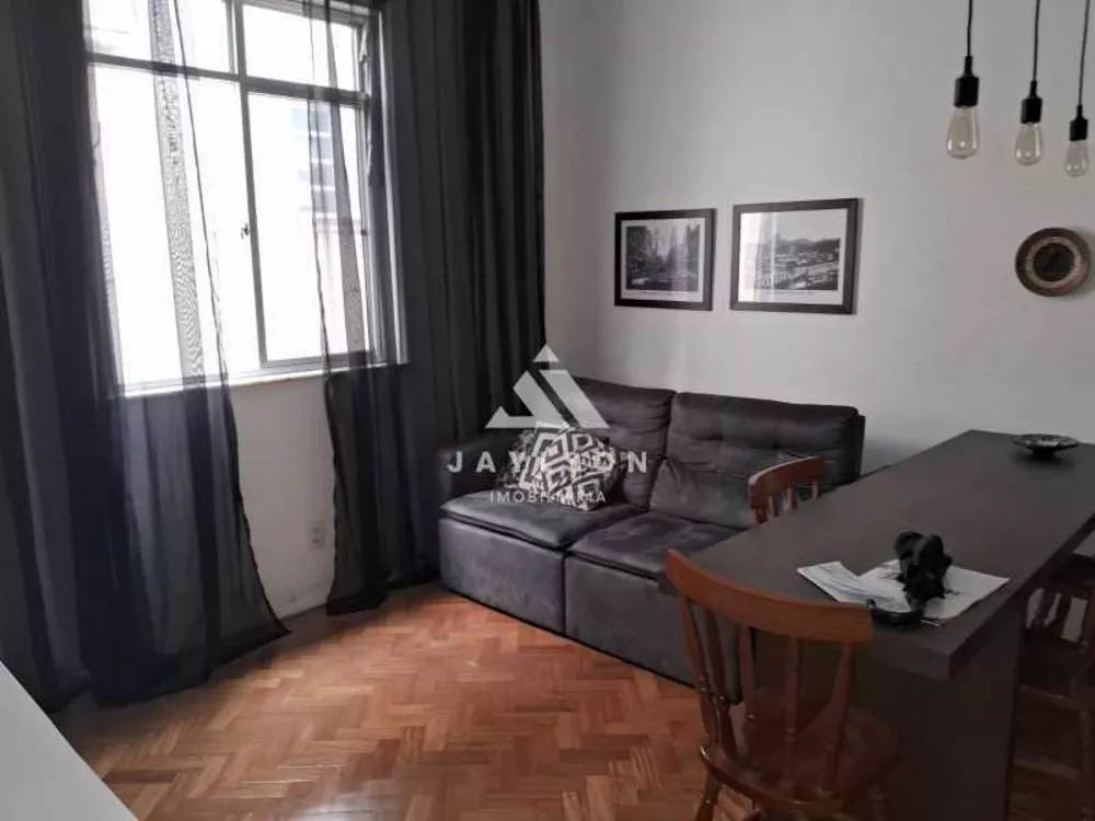 Apartamento à venda com 1 quarto, 42m² - Foto 2