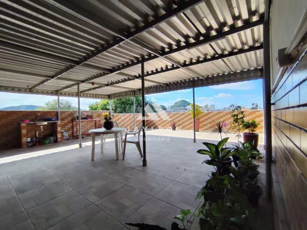 Casa, 5 quartos, 265 m² - Foto 9