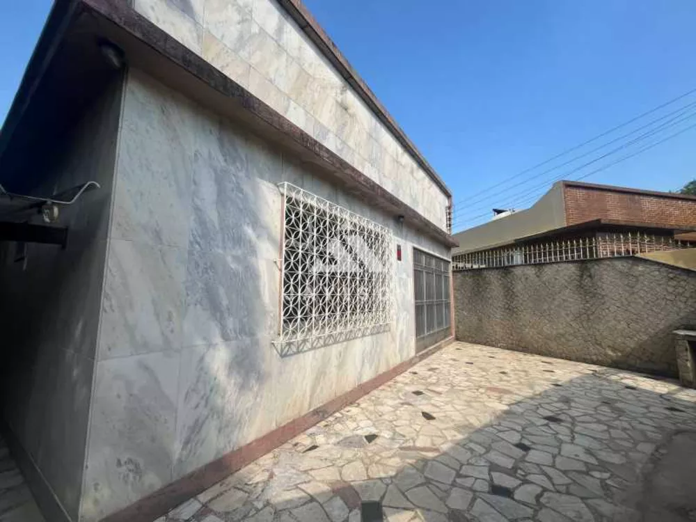 Casa à venda com 2 quartos, 124m² - Foto 2