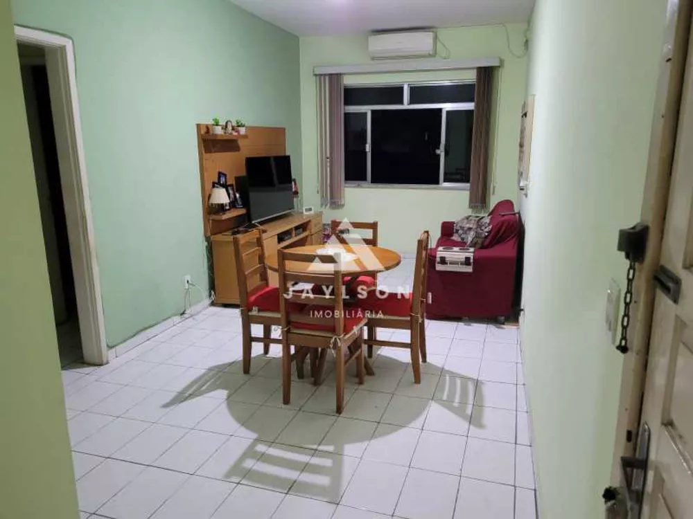 Apartamento à venda com 2 quartos, 75m² - Foto 1