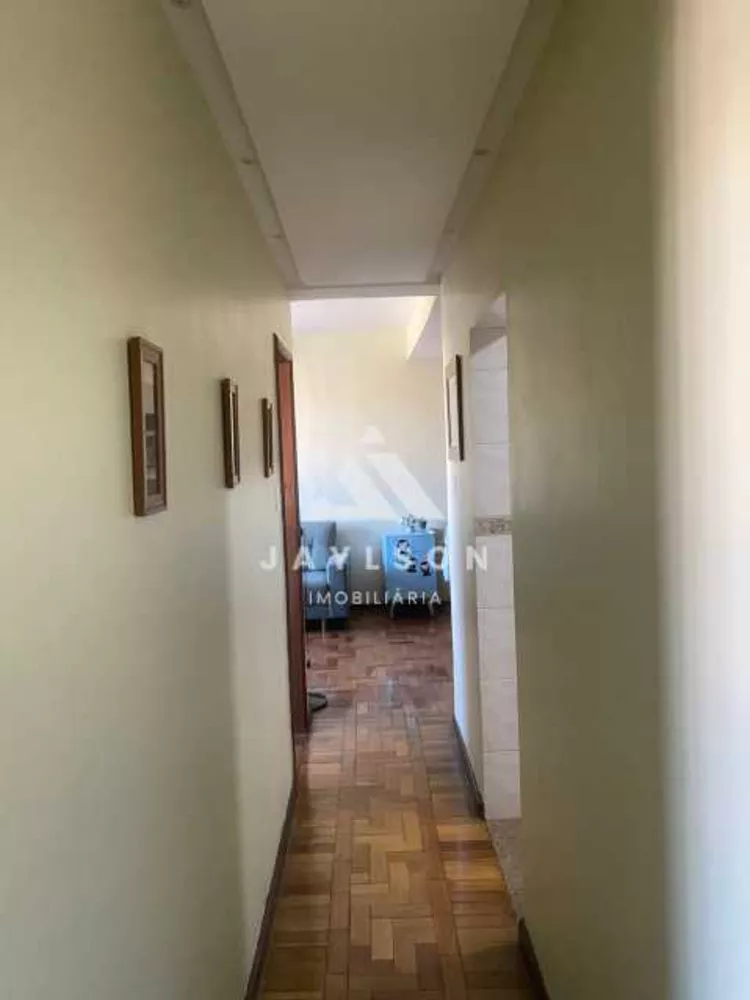 Apartamento à venda com 2 quartos, 66m² - Foto 4