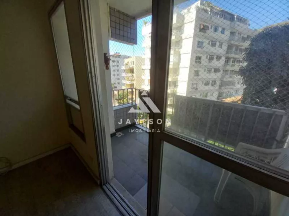 Apartamento à venda com 2 quartos, 58m² - Foto 3