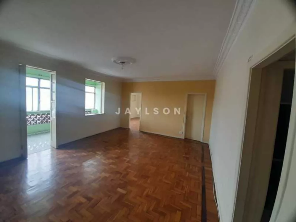 Apartamento à venda com 2 quartos, 82m² - Foto 3