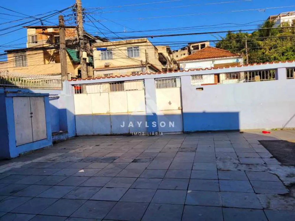 Casa à venda com 3 quartos, 141m² - Foto 2