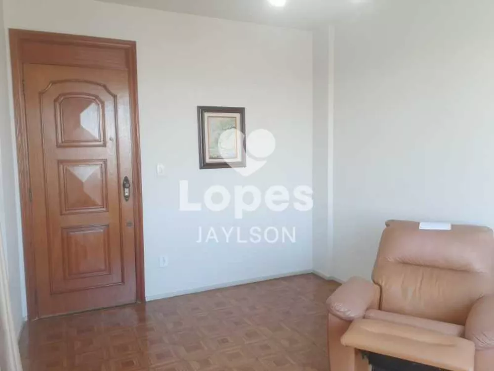 Apartamento à venda com 2 quartos, 65m² - Foto 3