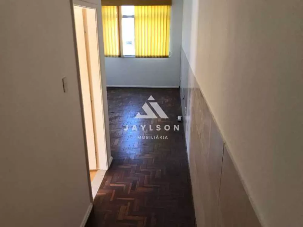 Apartamento à venda com 2 quartos, 65m² - Foto 3