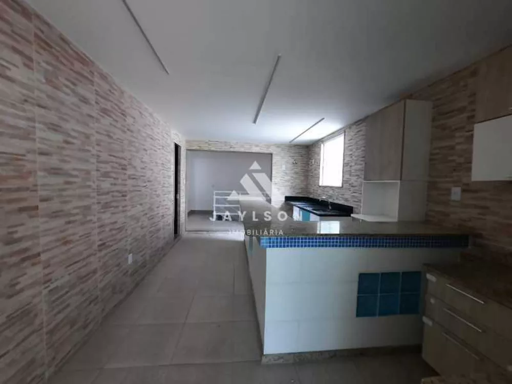 Casa, 4 quartos, 298 m² - Foto 1