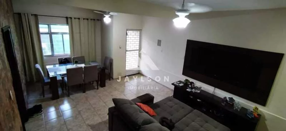 Casa de Condomínio à venda com 3 quartos, 211m² - Foto 2