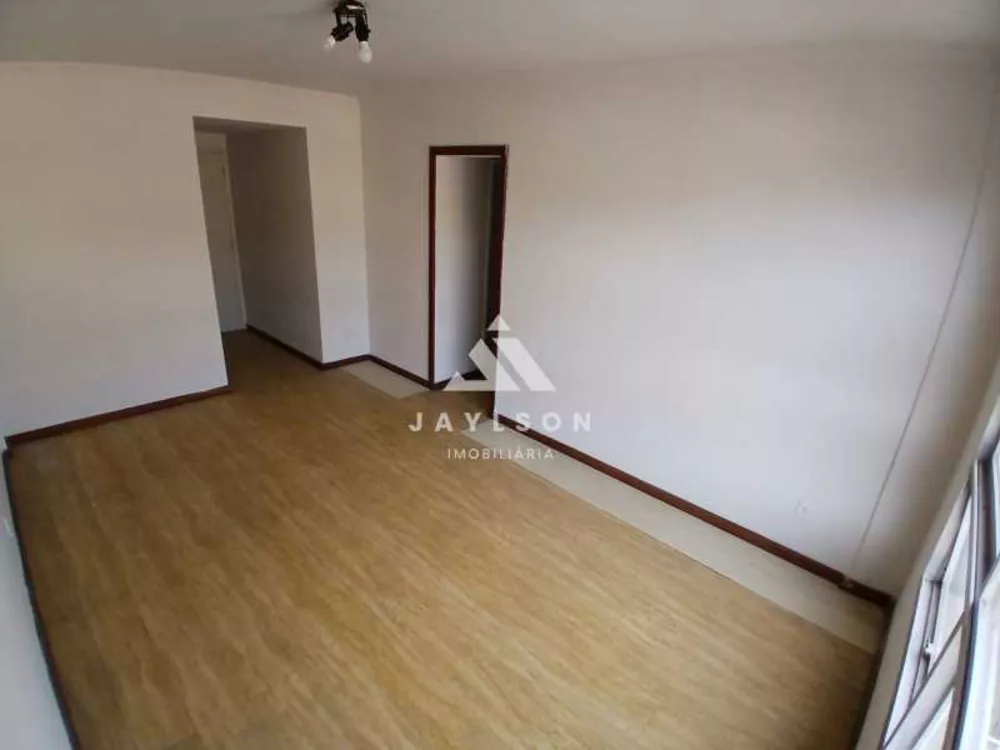 Apartamento à venda com 2 quartos, 66m² - Foto 3