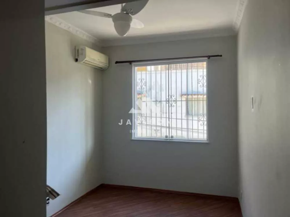 Casa de Vila à venda com 4 quartos, 229m² - Foto 4