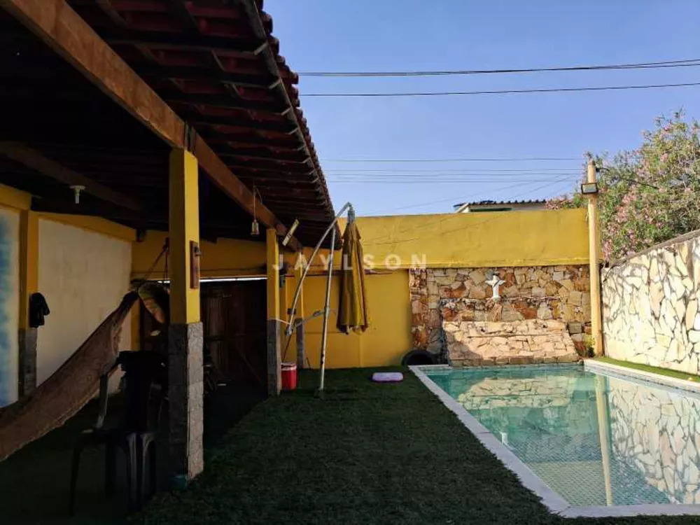 Casa à venda com 2 quartos, 79m² - Foto 4