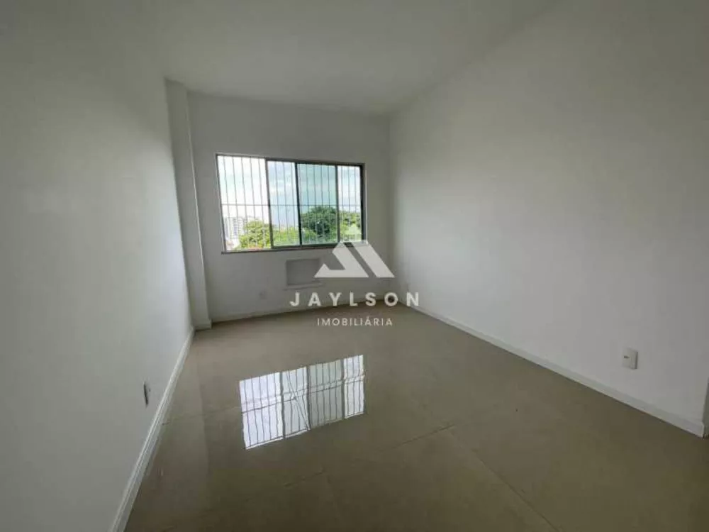 Apartamento à venda com 2 quartos, 71m² - Foto 2