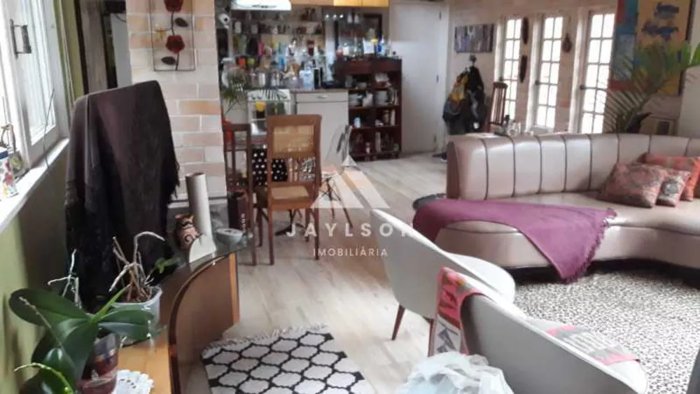 Apartamento à venda com 2 quartos, 68m² - Foto 2