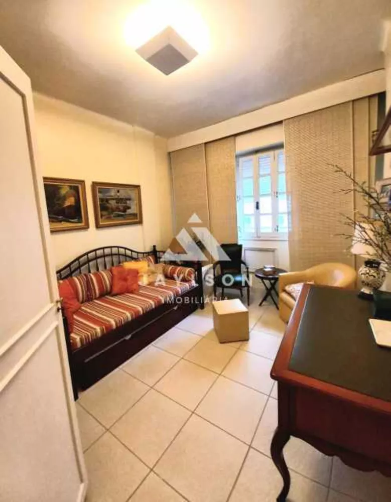 Apartamento à venda com 3 quartos, 200m² - Foto 7