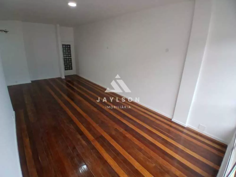 Apartamento à venda com 3 quartos, 130m² - Foto 5