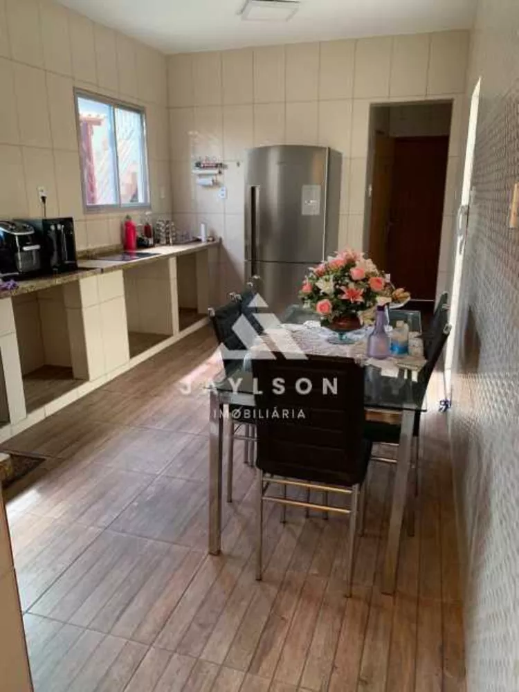 Casa, 5 quartos, 300 m² - Foto 2