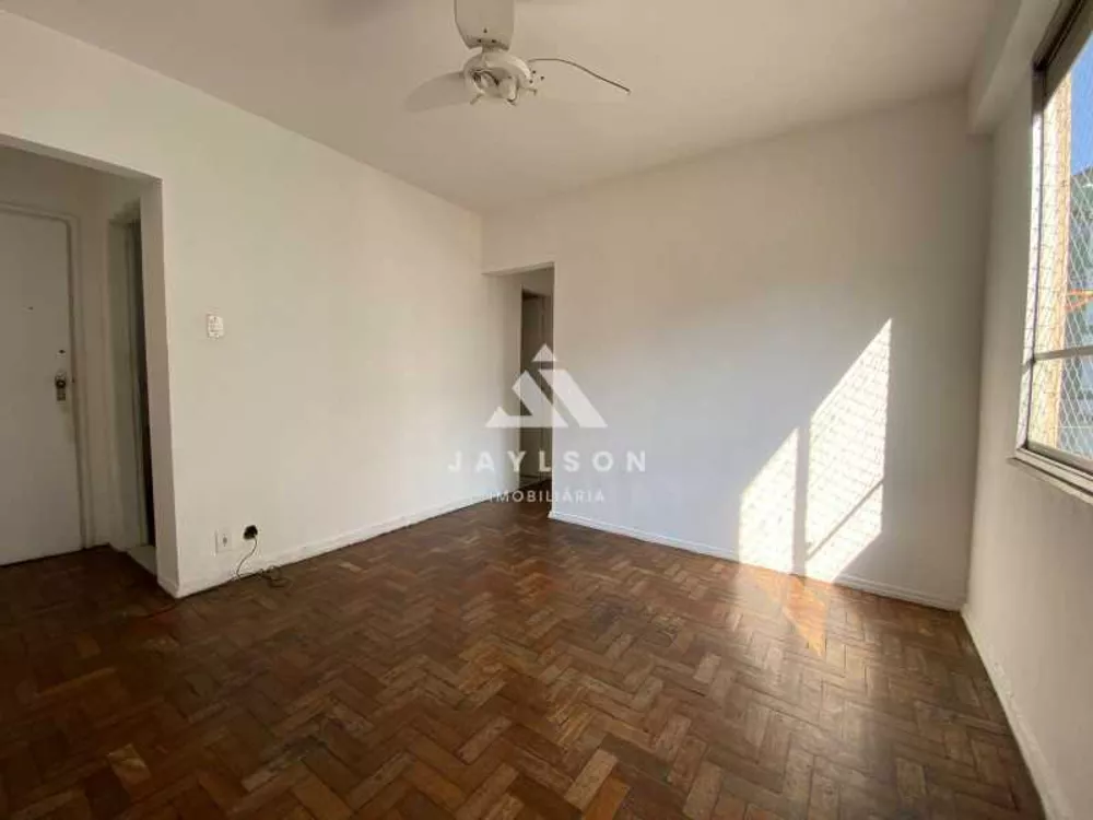 Apartamento à venda com 2 quartos, 50m² - Foto 1