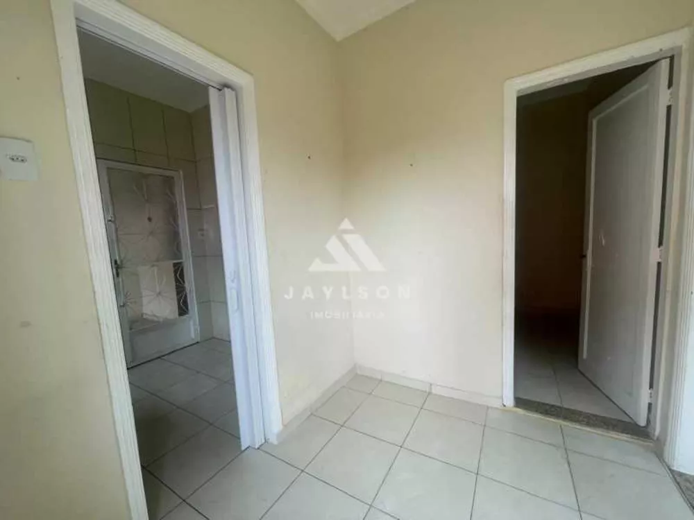 Casa à venda com 2 quartos, 78m² - Foto 4